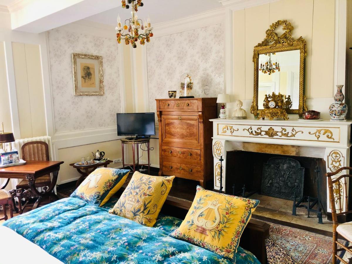 Chambres D'Hotes Chateau De La Croix Chemin Saint-Leger-des-Pres Bagian luar foto