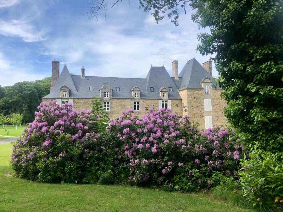 Chambres D'Hotes Chateau De La Croix Chemin Saint-Leger-des-Pres Bagian luar foto